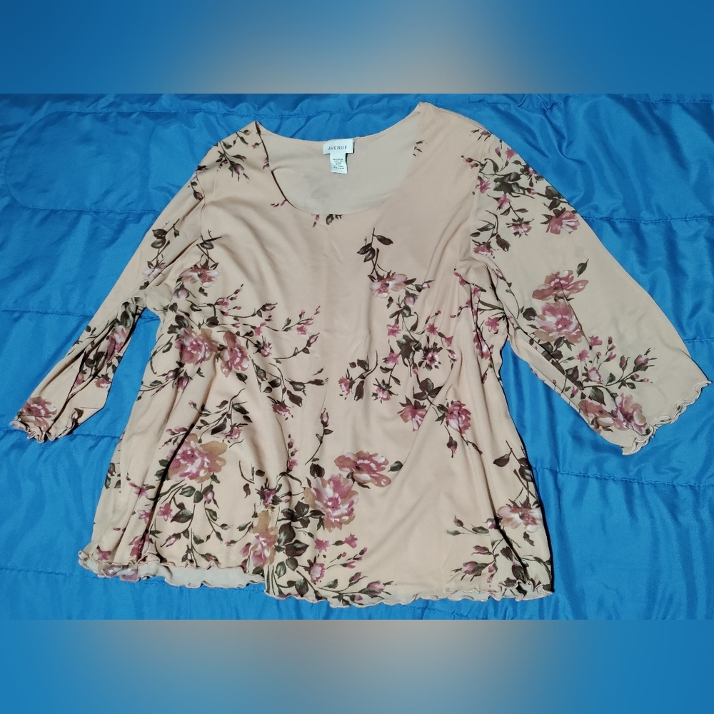 Avenue pale pink, 3/4 sleeve blouse. Size 22/24